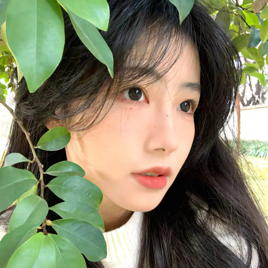 「再见」中的女人